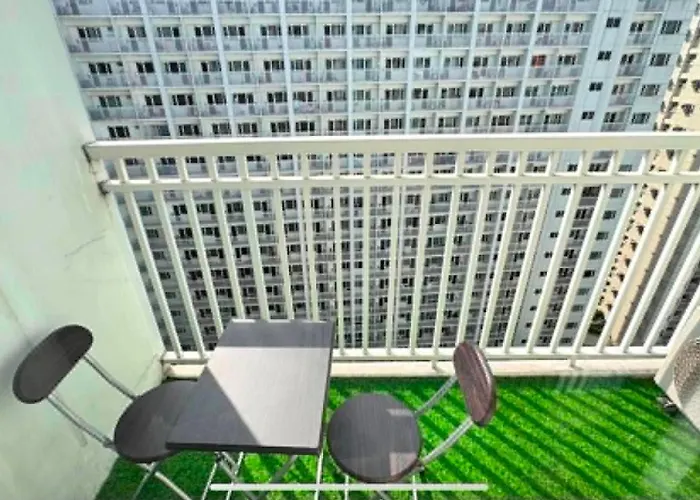 Apartahotel Modern Industrial Unit Near Moa *